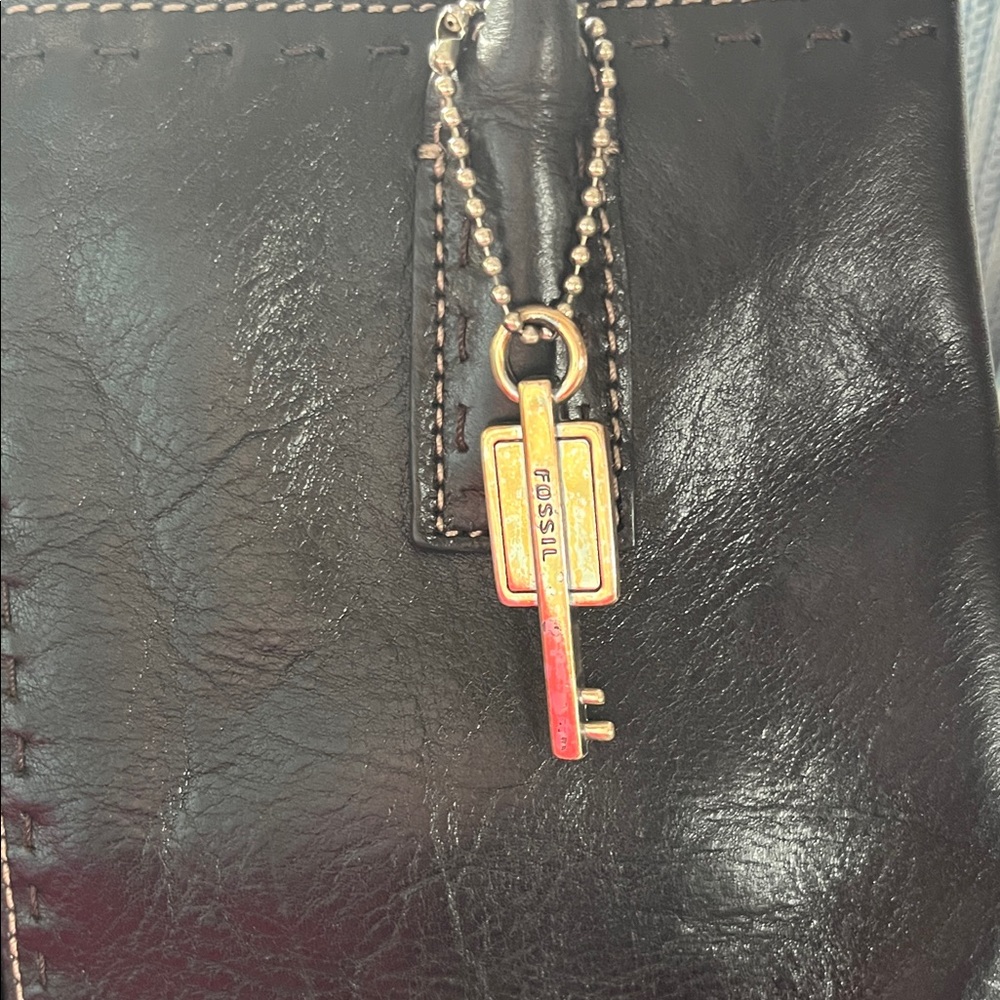 Fossil Black Leather Shoulder Bag - Picture 2 of 4